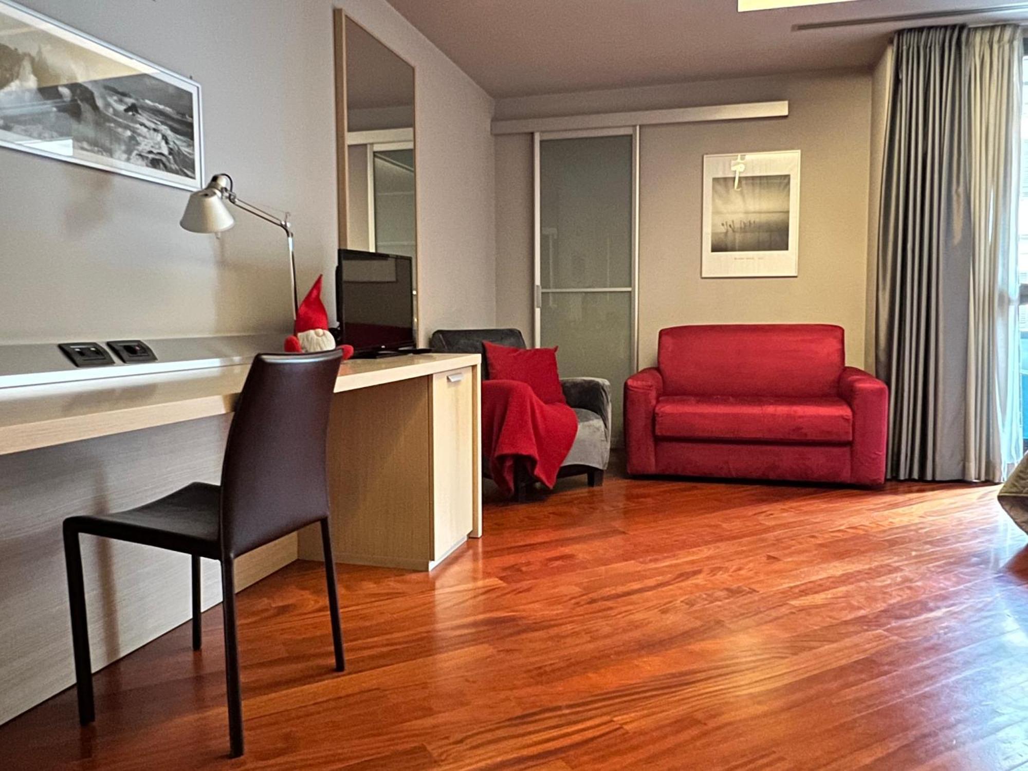 Studio Rosso 201 Turin Luaran gambar